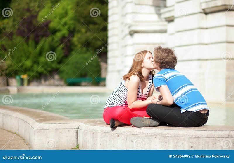 AlonaDate - a Modern Bridge In Between Lonely Hearts